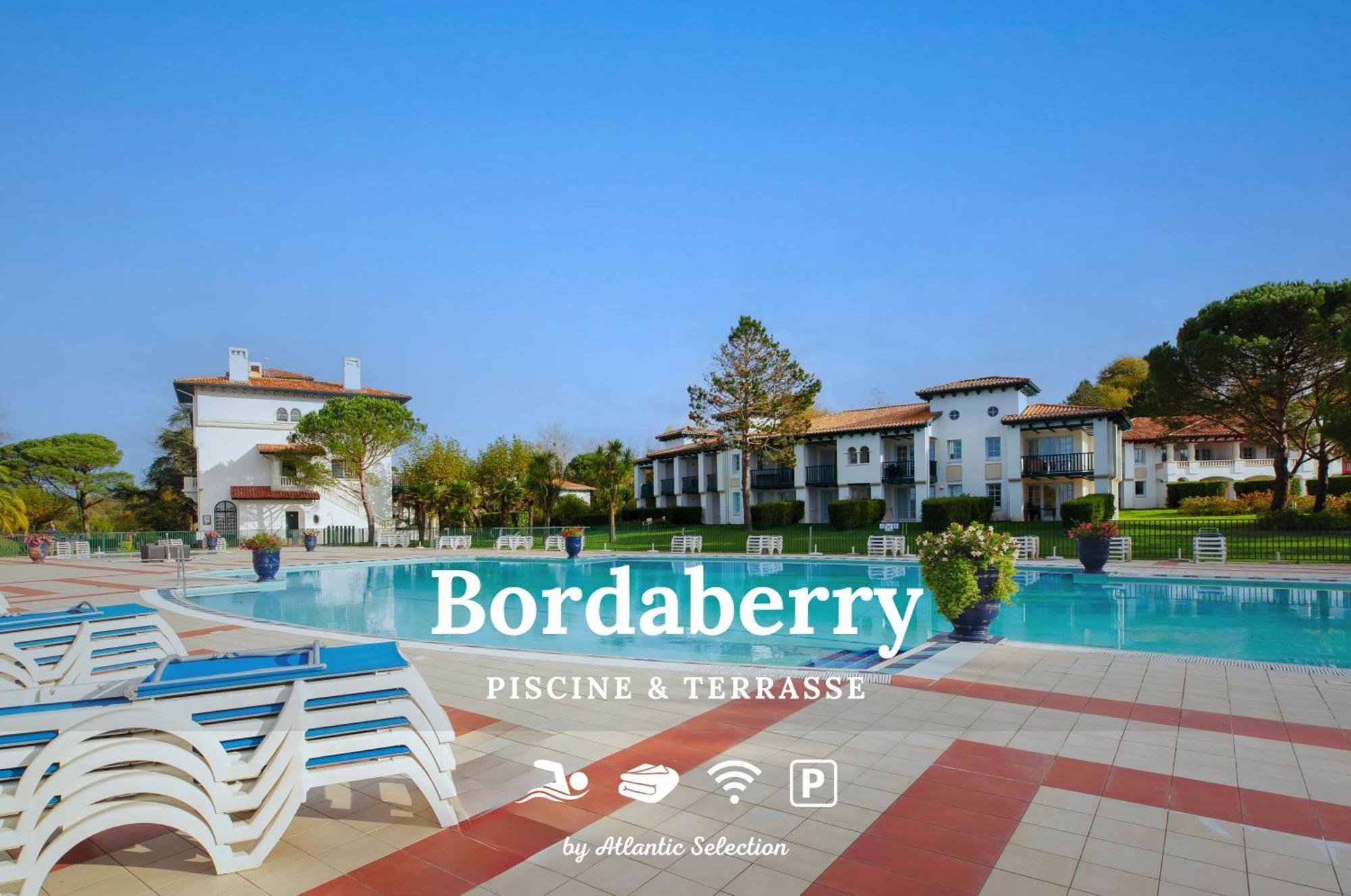 Atlantic Selection - Domaine De Bordaberry - Terrasse & Superbe Piscine Apartment Urrugne Exterior photo